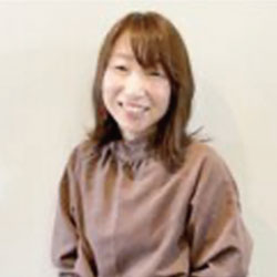 stylist 久保 かおり